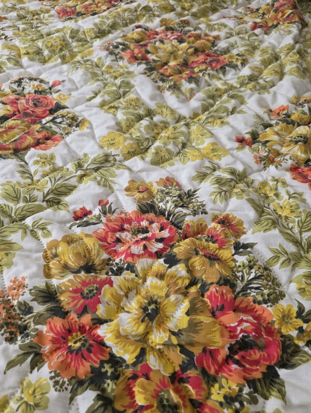 Vtg 70s Bedspread Floral yellow brown flowers Cover MCM Retro - Picture 5 of 7
